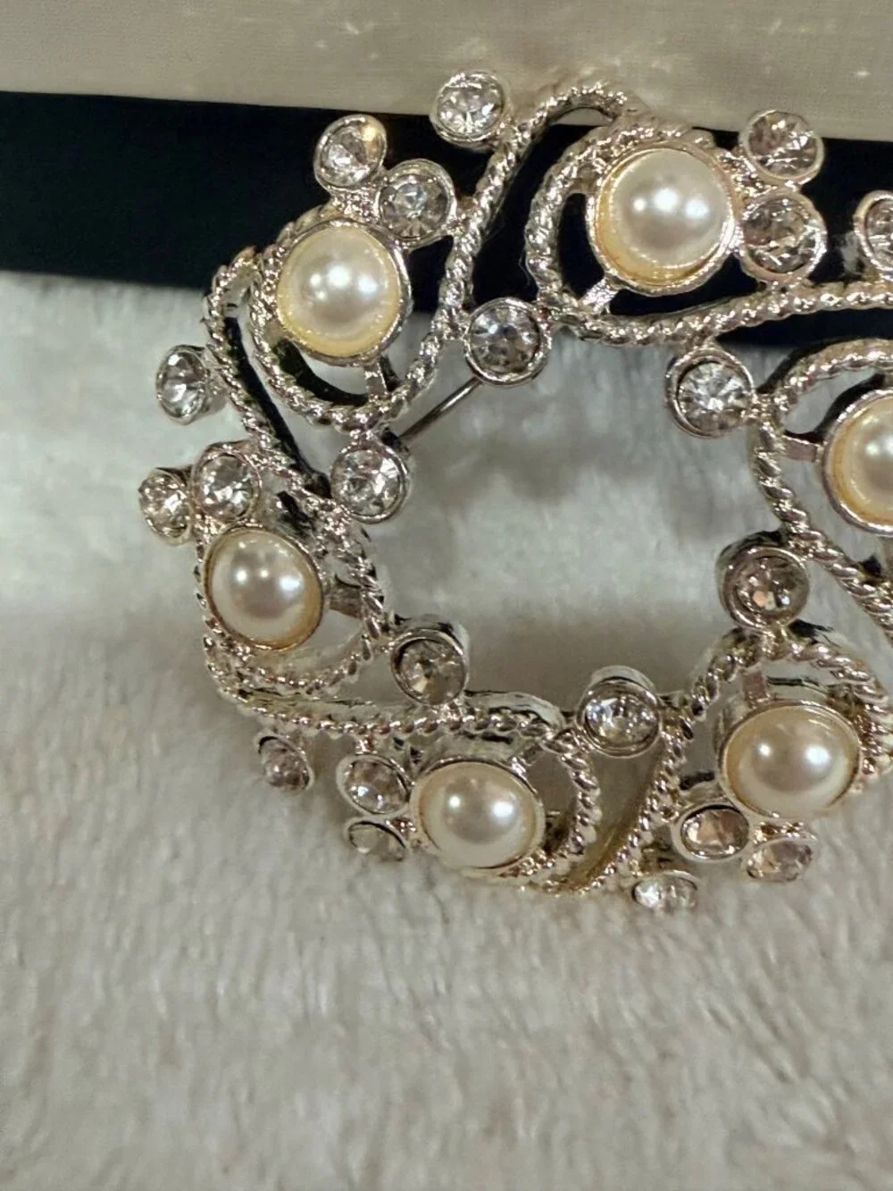 Napier Vintage Silver-Tone Brooch With Faux Pearls & Clear Rhinestones